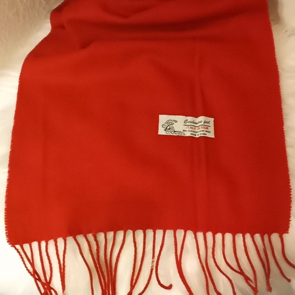 Red Pashmina Cashmere Feel Winter Scarf - Picture 7 of 15